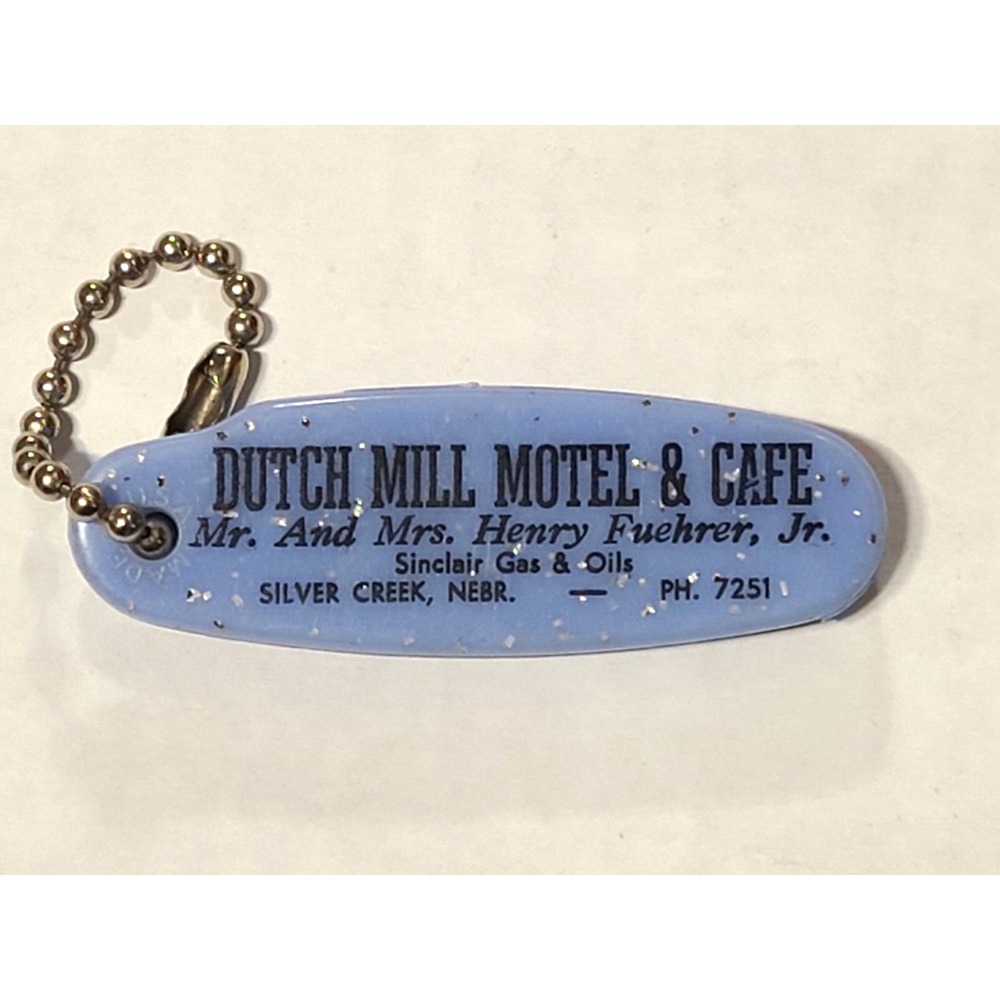 Vintage 1960's DUTCH MILL MOTEL & CAFE Retro  Keychain Key Chain USA